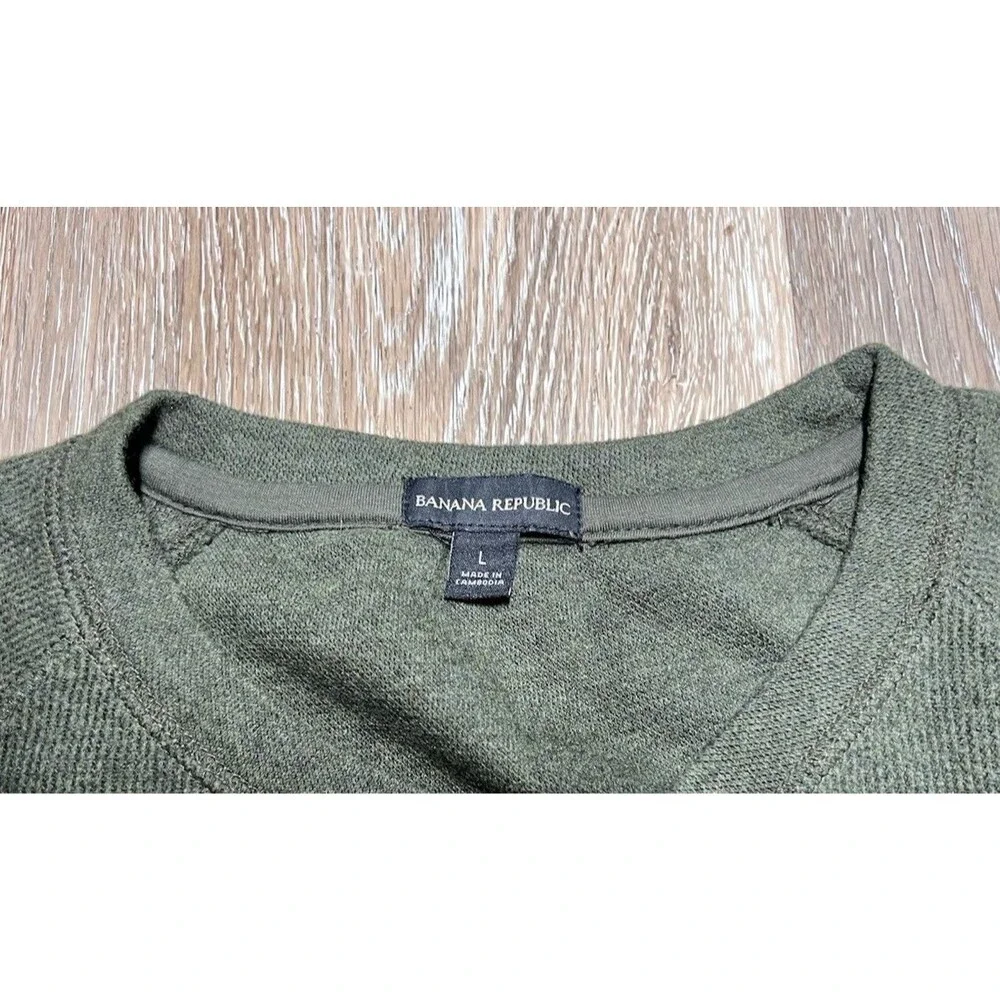 Banana Republic Green Long sleeve Light Sweater Mens Size Large